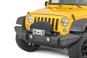 Quadratec Neoprene Winch Cover for Integrated and Center Mount Remote Solenoid Winches 92122-2100