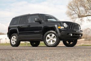 Rough Country 2" Suspension Lift Kit for Jeep Compass (07-16)/Patriot (10-17) 4WD 6653-