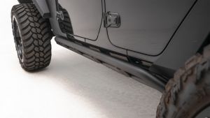 Fab Fours Tube Rock Sliders in Black powder Coat for 18-25 Jeep Wrangler JL JL18-G1750-1